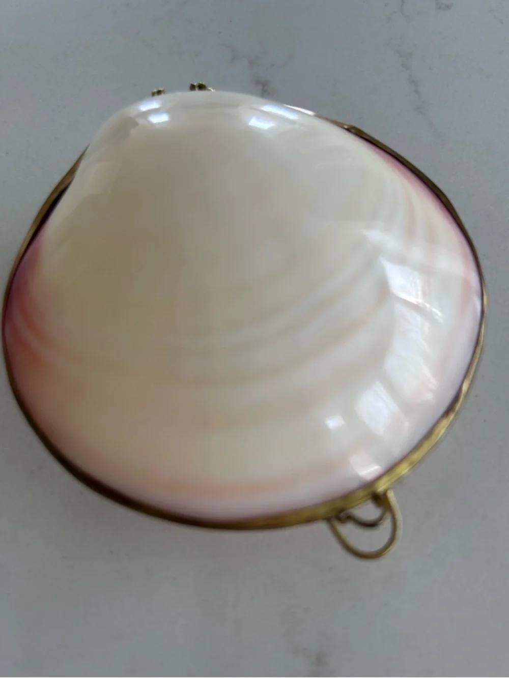 Unbranded vintage capiz